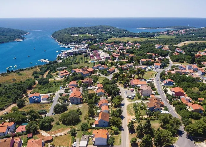 Nice In With Kitchen *