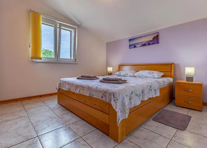 Nice In With Kitchen Appartement