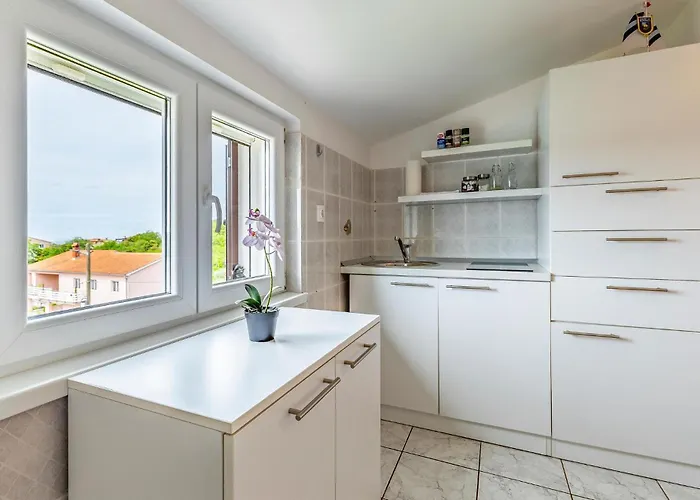 Nice In With Kitchen Appartement Pula