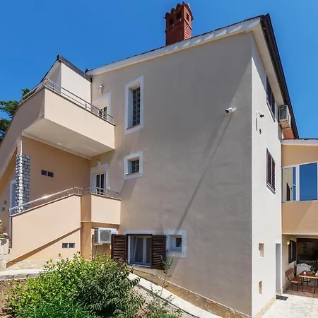 Nice In With Kitchen * プーラ