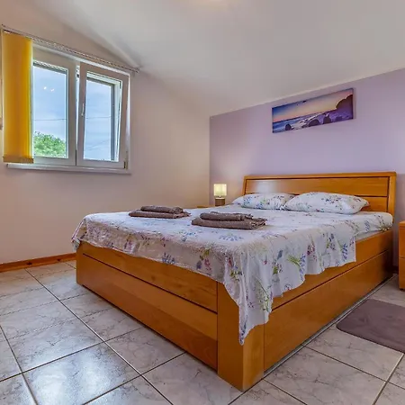 Nice In With Kitchen Apartman