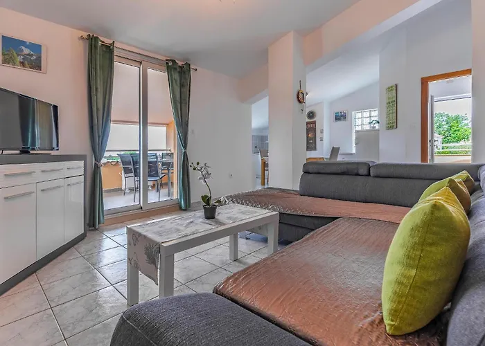 Nice In With Kitchen *