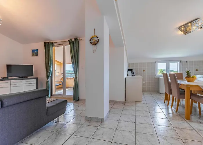 Apartamento Nice In With Kitchen Pula